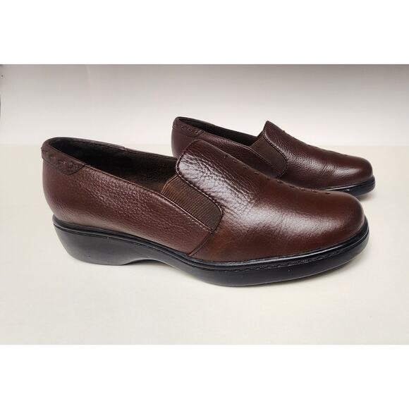 I Love Comfort Women's Majestic Leather Brown Slip On Flats Loafers Shoes 7M - Picture 1 of 8